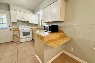 705 Woodcrest Cir, New Braunfels, TX 78130 - Photo 1