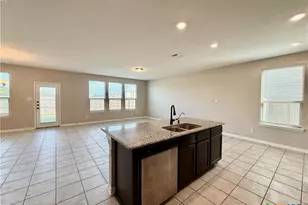 1905 Brook Bend, New Braunfels, TX 78130 - Photo 4