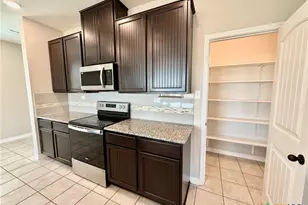 1905 Brook Bend, New Braunfels, TX 78130 - Photo 8