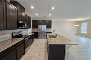 1905 Brook Bend, New Braunfels, TX 78130 - Photo 2