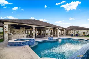 448 Champlain St, Victoria, TX 77905 - Photo 4