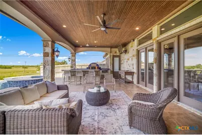 448 Champlain Street, Victoria, TX 77905 - Photo 8
