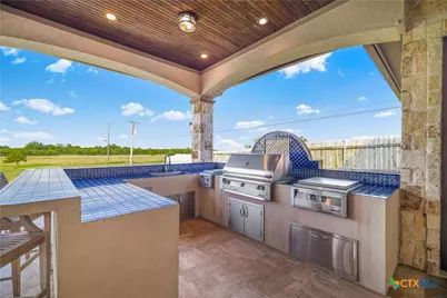 448 Champlain Street, Victoria, TX 77905 - Photo 10