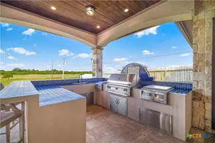 448 Champlain St, Victoria, TX 77905 - Photo 10