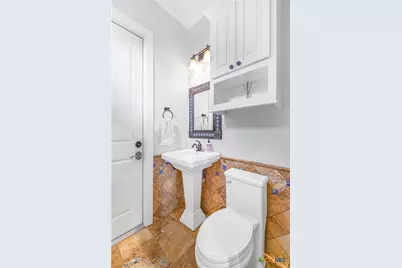 448 Champlain Street, Victoria, TX 77905 - Photo 38