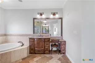 448 Champlain St, Victoria, TX 77905 - Photo 30