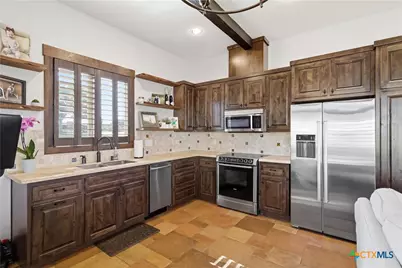 448 Champlain Street, Victoria, TX 77905 - Photo 44