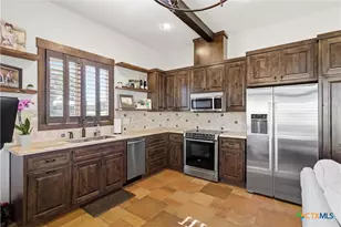 448 Champlain St, Victoria, TX 77905 - Photo 44