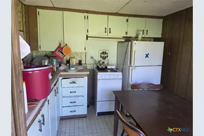101-105 W Austin Avenue, Seadrift, TX 77983 - Photo 14