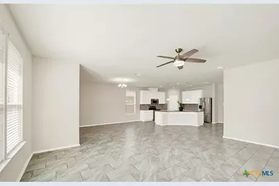424 Landmark Falls, Cibolo, TX 78108 - Photo 2