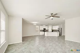 424 Landmark Falls, Cibolo, TX 78108 - Photo 2