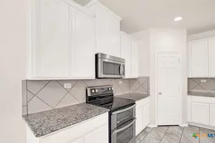 424 Landmark Falls, Cibolo, TX 78108 - Photo 8