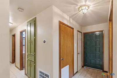 504 Dove, Victoria, TX 77905 - Photo 14