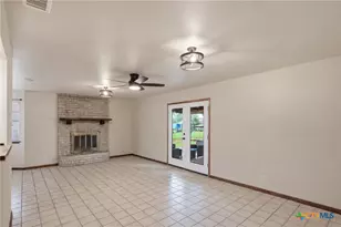 504 Dove, Victoria, TX 77905 - Photo 10