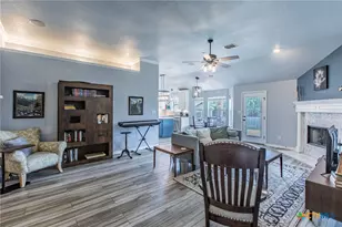 1501 Loving Trl, Belton, TX 76513 - Photo 2