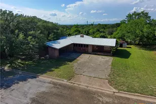 2501 Lowrey Dr, Gatesville, TX 76528 - Photo 1