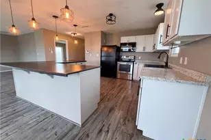552 S Marshall Johnson Ave, Port Lavaca, TX 77978 - Photo 2