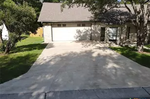 2132 Northcrest Dr, New Braunfels, TX 78130 - Photo 32