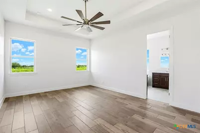 313 Farmhouse Drive, Marion, TX 78124 - Photo 12
