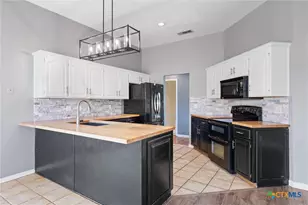 2010 Shadow Ridge Rd, Harker Heights, TX 76548 - Photo 16