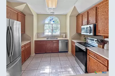 704 S Market Street, Flatonia, TX 78941 - Photo 8