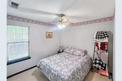 704 S Market Street, Flatonia, TX 78941 - Photo 16