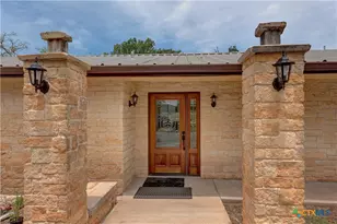 210 E Center Point Dr, Centerpoint, TX 78010 - Photo 10
