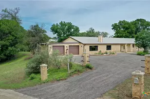 210 E Center Point Dr, Centerpoint, TX 78010 - Photo 2