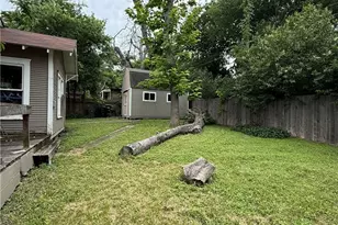 816 N 2nd St, Temple, TX 76501 - Photo 4