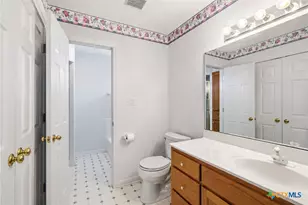 103 Eton Green, Victoria, TX 77904 - Photo 32