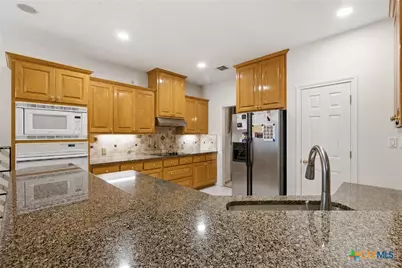 103 Eton Green, Victoria, TX 77904 - Photo 12