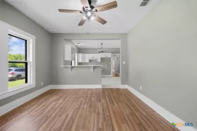 617 N Beal Street, Belton, TX 76513 - Photo 10