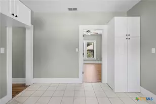 617 N Beal St, Belton, TX 76513 - Photo 16