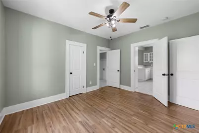 617 N Beal Street, Belton, TX 76513 - Photo 18