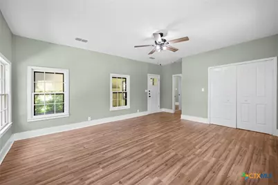617 N Beal Street, Belton, TX 76513 - Photo 34