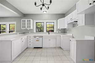 617 N Beal St, Belton, TX 76513 - Photo 14