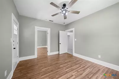 617 N Beal Street, Belton, TX 76513 - Photo 24