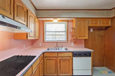 905 S 40th Street, Temple, TX 76501 - Photo 10