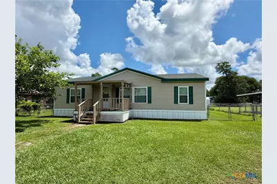 1210 N Drake Street, Edna, TX 77957 - Photo 4