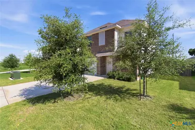 604 Saxon Street, Seguin, TX 78155 - Photo 4