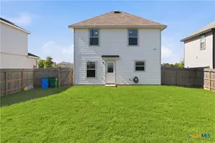604 Saxon St, Seguin, TX 78155 - Photo 22