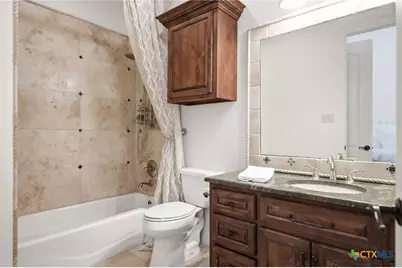 10210 Oak Forest Way, New Braunfels, TX 78132 - Photo 32