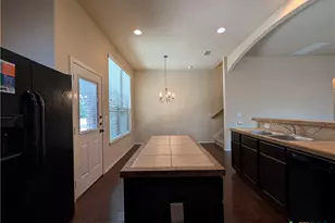 622 Creekside Cir, New Braunfels, TX 78130 - Photo 8