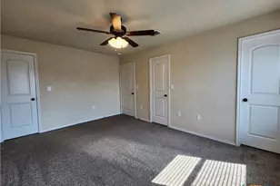 622 Creekside Cir, New Braunfels, TX 78130 - Photo 16