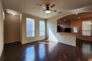 622 Creekside Cir, New Braunfels, TX 78130 - Photo 6