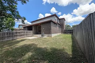622 Creekside Cir, New Braunfels, TX 78130 - Photo 14