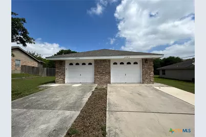 1642 W County Line Road, New Braunfels, TX 78130 - Photo 2
