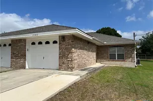 1642 W County Line Rd, New Braunfels, TX 78130 - Photo 1