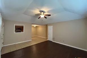 1642 W County Line Rd, New Braunfels, TX 78130 - Photo 6