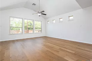 225 Kirkhill St, Hutto, TX 78634 - Photo 10